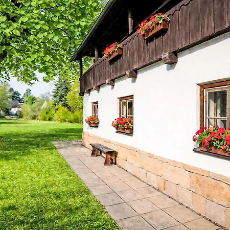 Hébergement de vacances Machova Roubenka By Interhome Staré Splavy